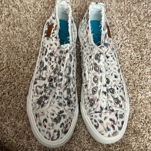 Brand new blowfish Leopard sneakers